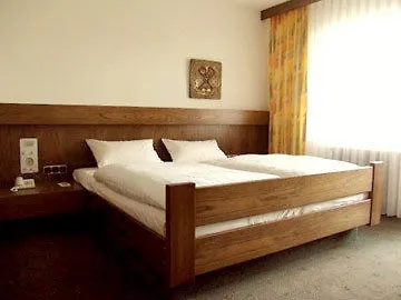 Seligweiler Hotel & Restaurant Elchingen 3*,