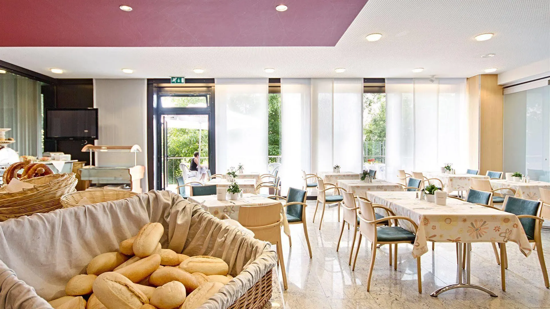 Seligweiler Hotel & Restaurant Elchingen 3*,